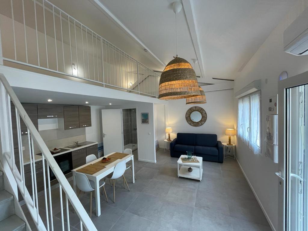 Les Salines Boyardville - Appart'Hotel แซ็ง ปิแอร์ ดิ โอเลรอง ภายนอก รูปภาพ